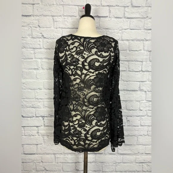 Show Me Your Mumu Flora Fan Top Iola Lace Black size S - Picture 8 of 9